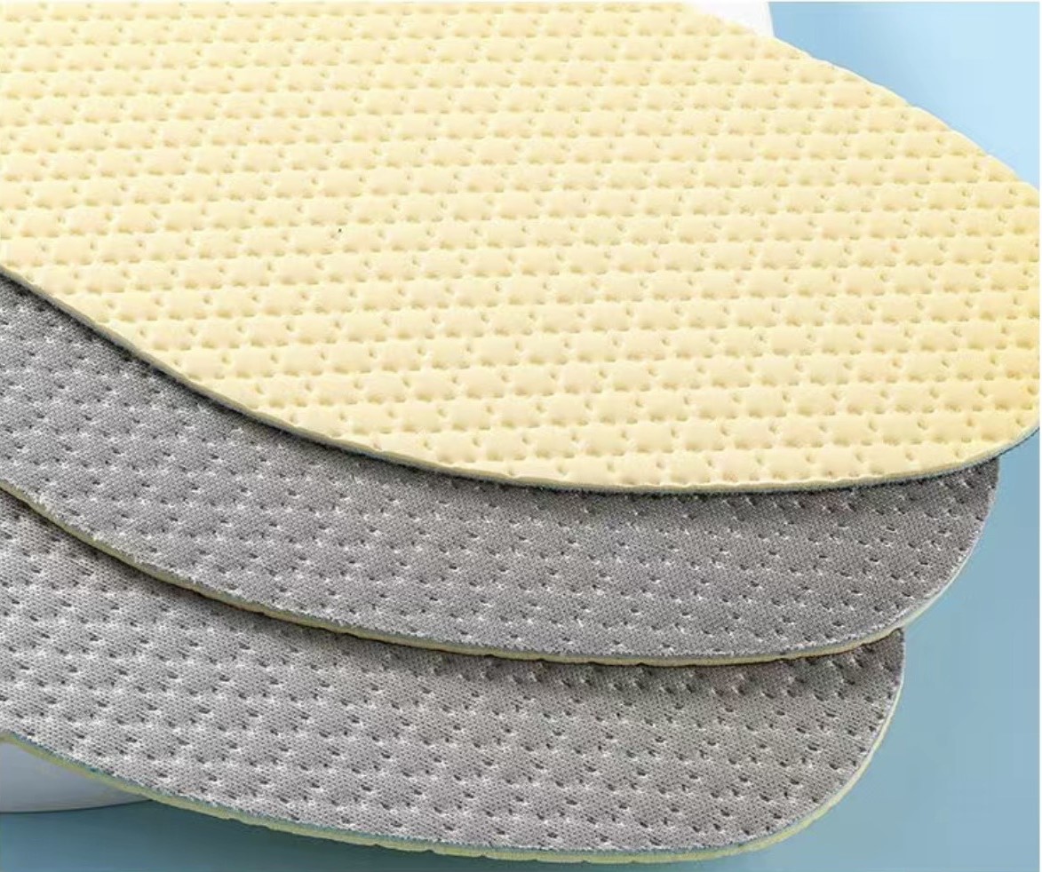 Ứng Dụng Của Cao Su SVR 3L Trong Sản Xuất Giày